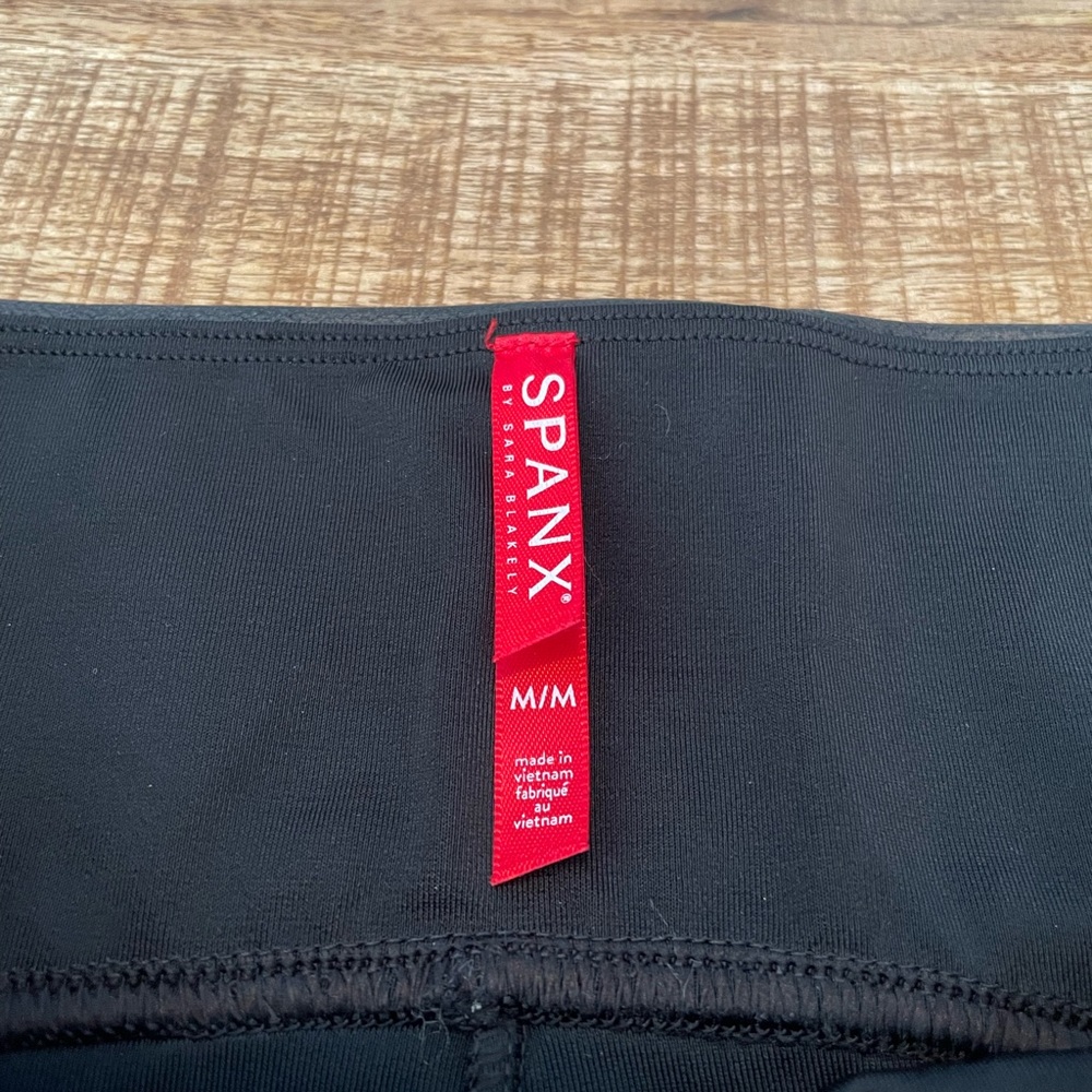 Spanx Faux Leather Leggings in Black - Picture 5 of 7